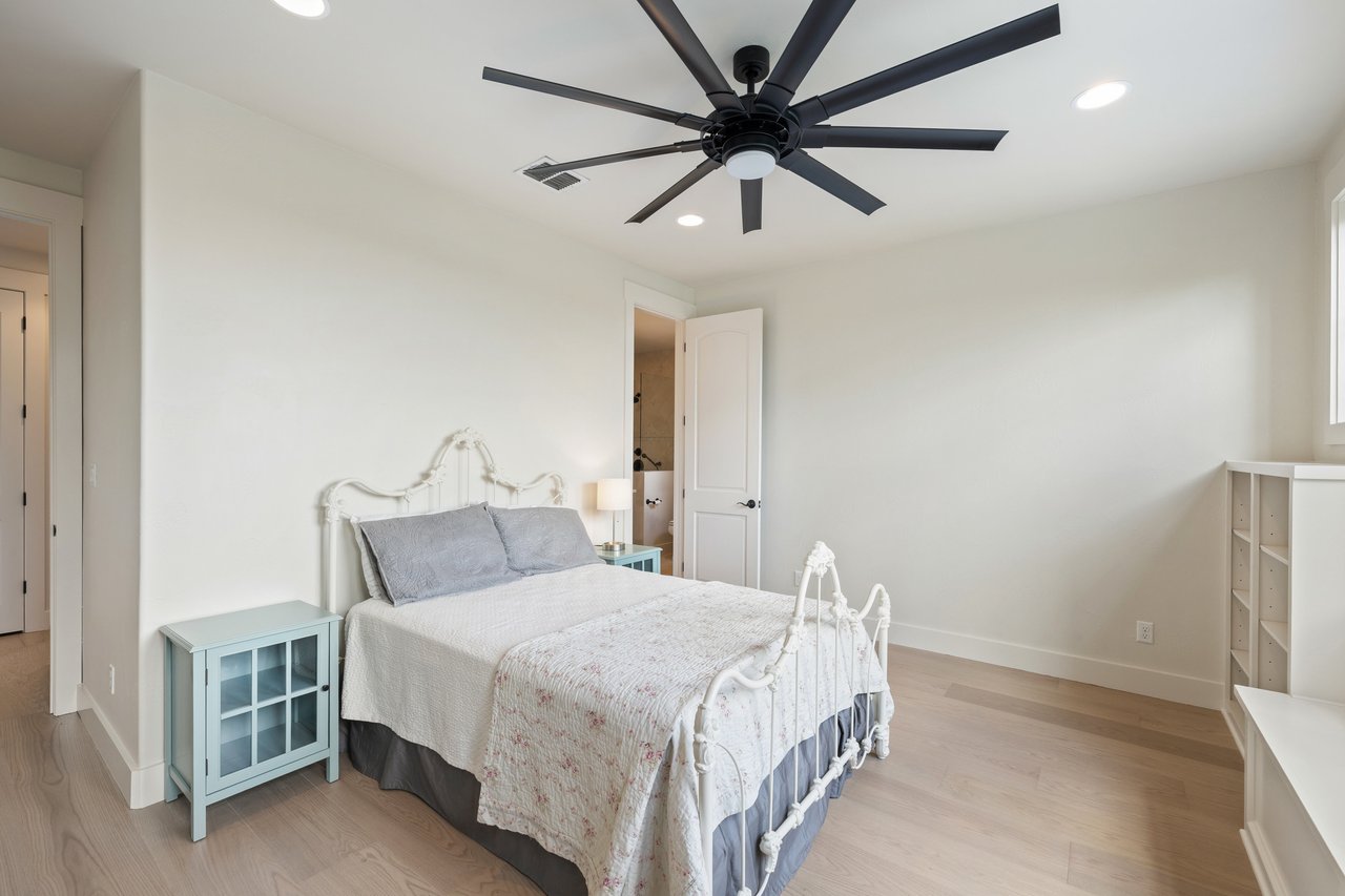 12821 Hacienda Ridge