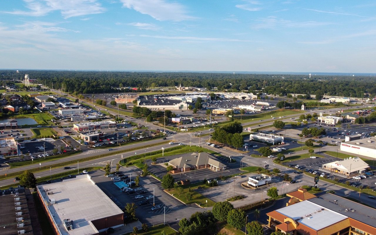 Homes for sale in Warner Robins GA — established residential neighborhood near Robins Air Force Base in Houston County Georgia