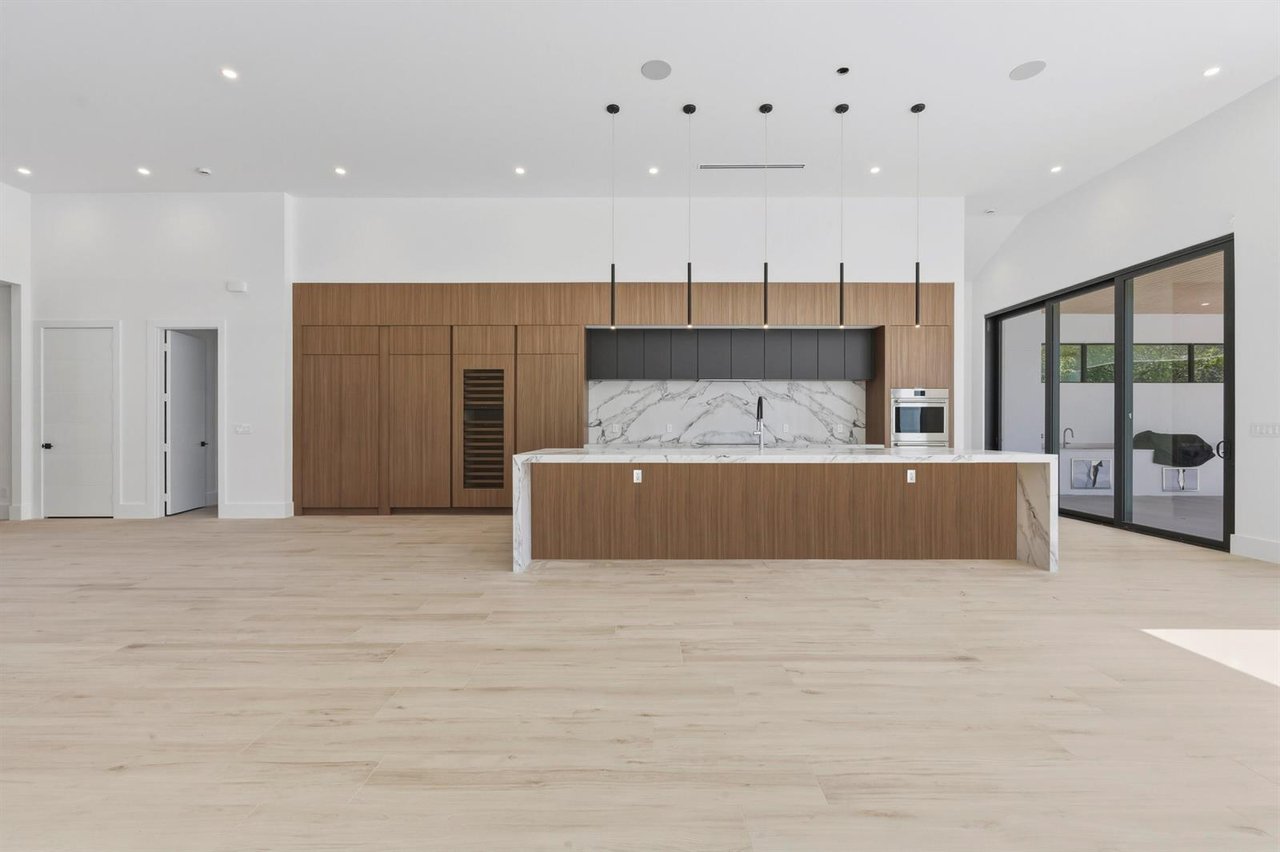 5770 Dixie Belle Road