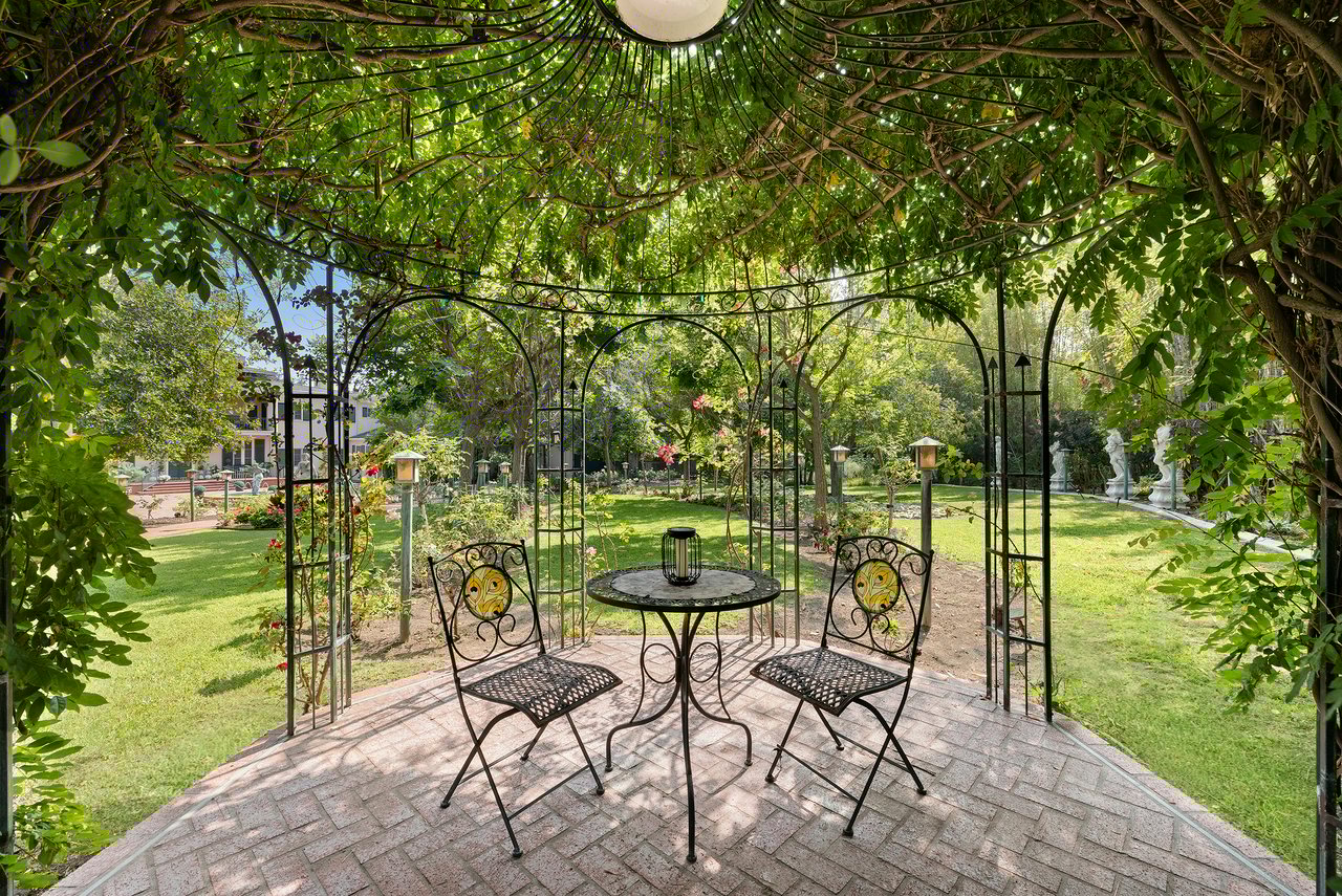 820 N. Verano Drive