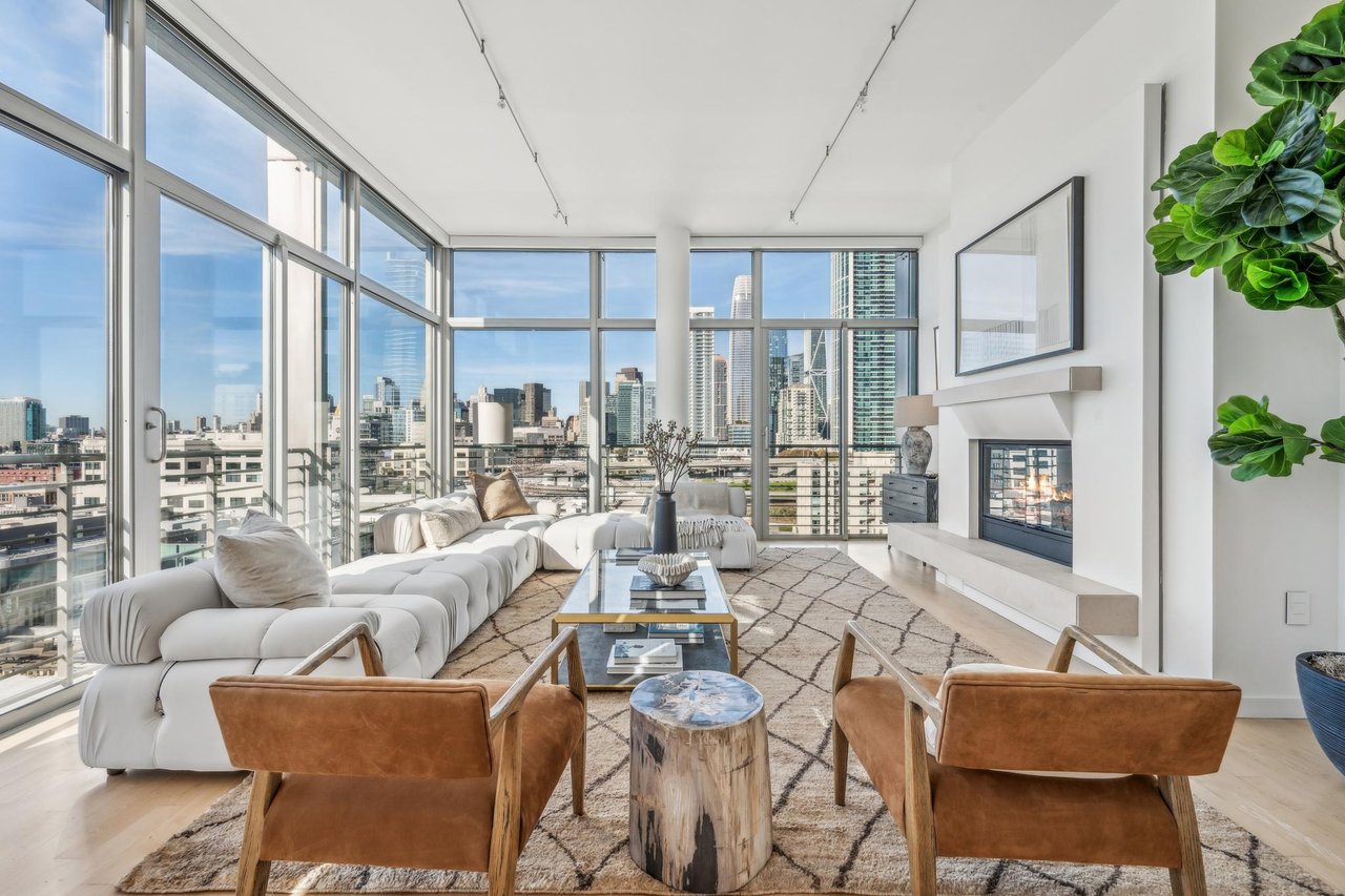 Stunning Corner Penthouse at The Brannan