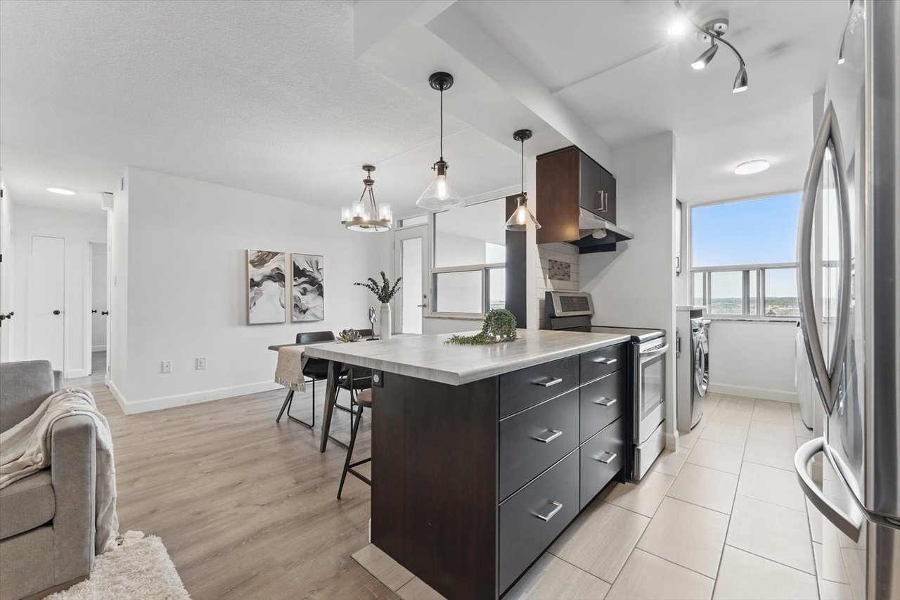 966 Inverhouse Dr 709