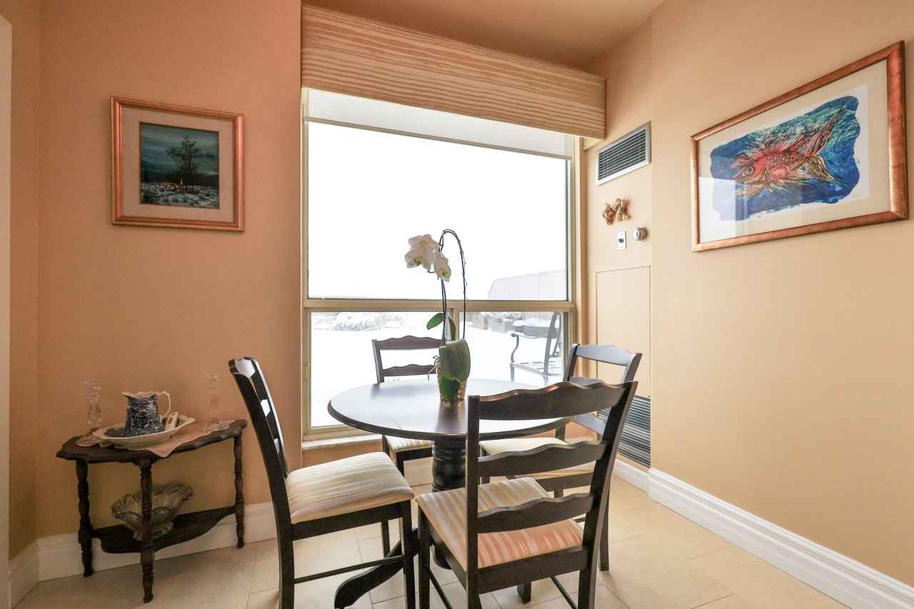 801-2511 Lakeshore Rd W, Oakville