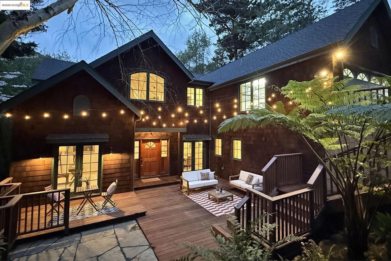 22 White Ct