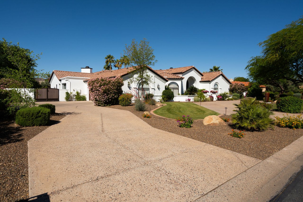 7115 E FOOTHILL Drive