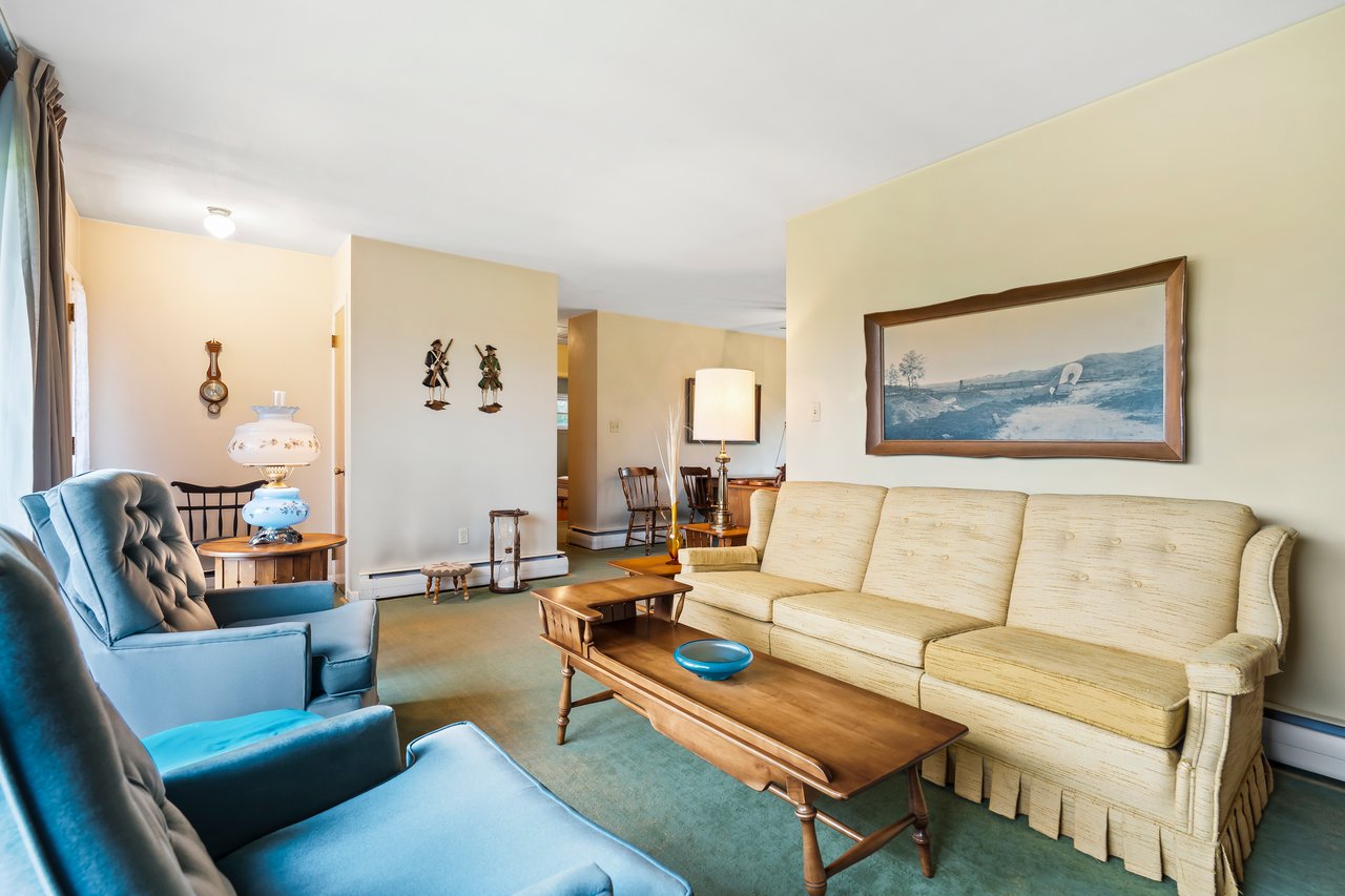 2186 Polk Valley Road