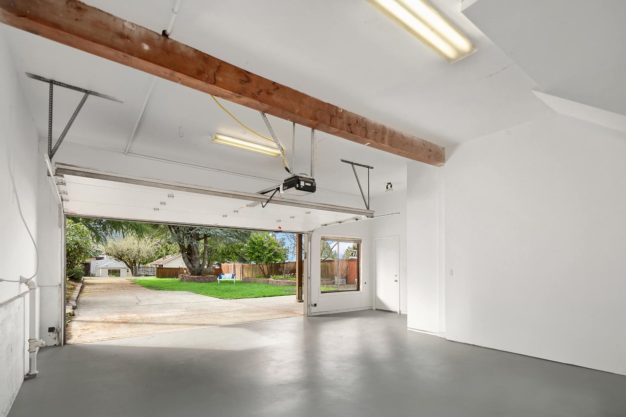 9615 California Ave SW