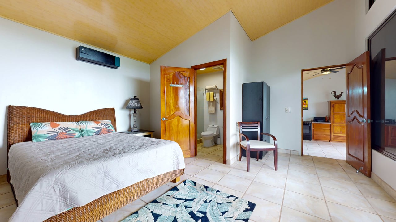 Jungle Canopy Retreat with Ocean, Cano Island & Mountain Views Near Dominical