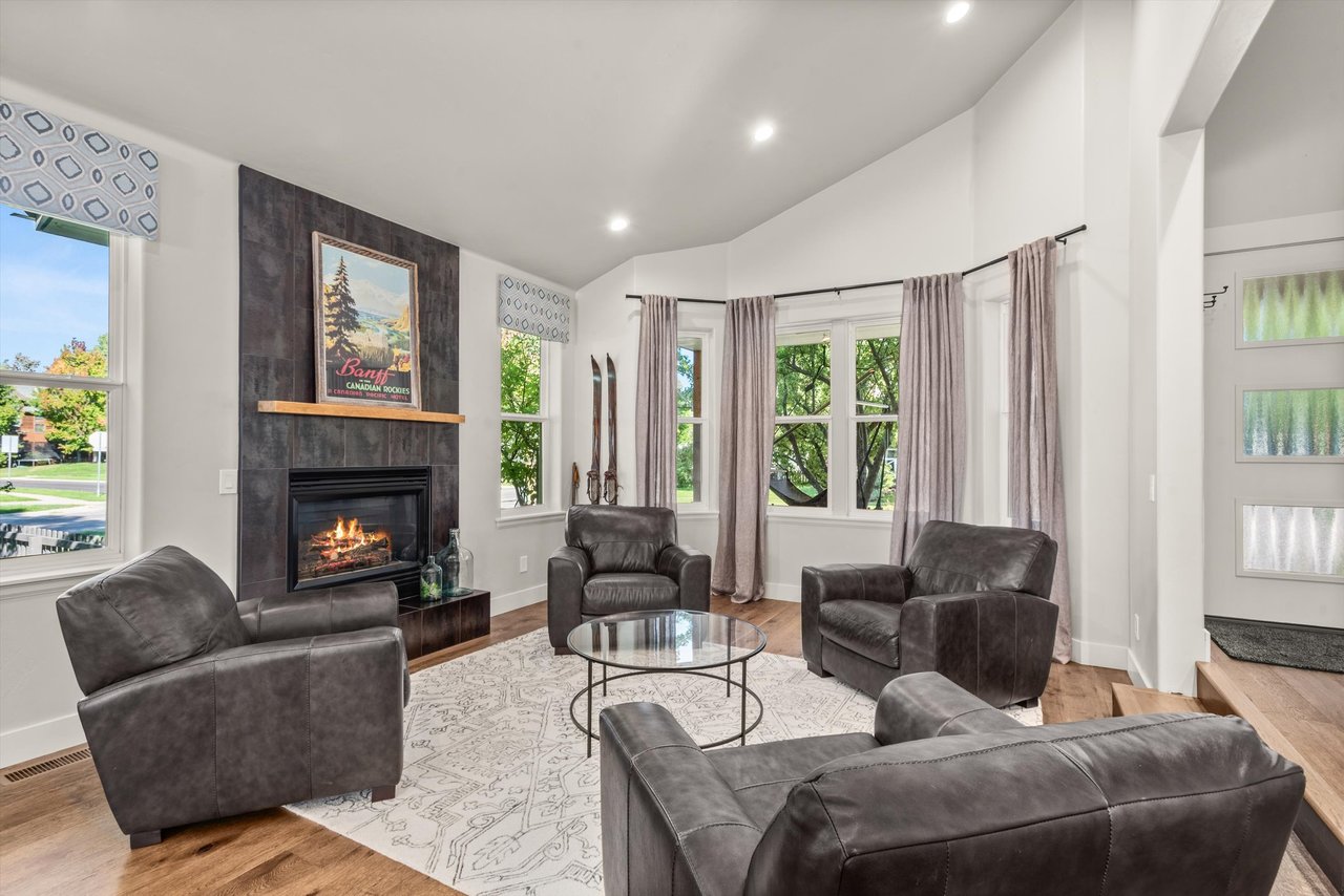 Your New Willits Home Awaits