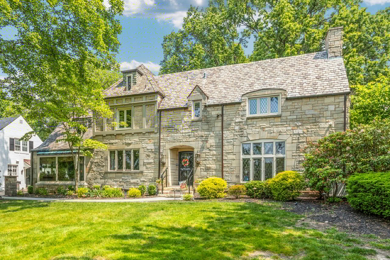 694 Valleyview Road