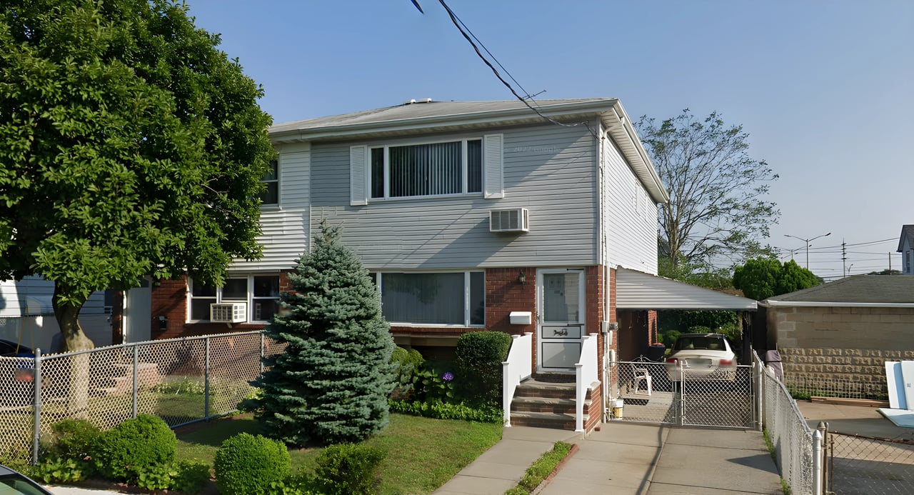 222-12 95th Avenue