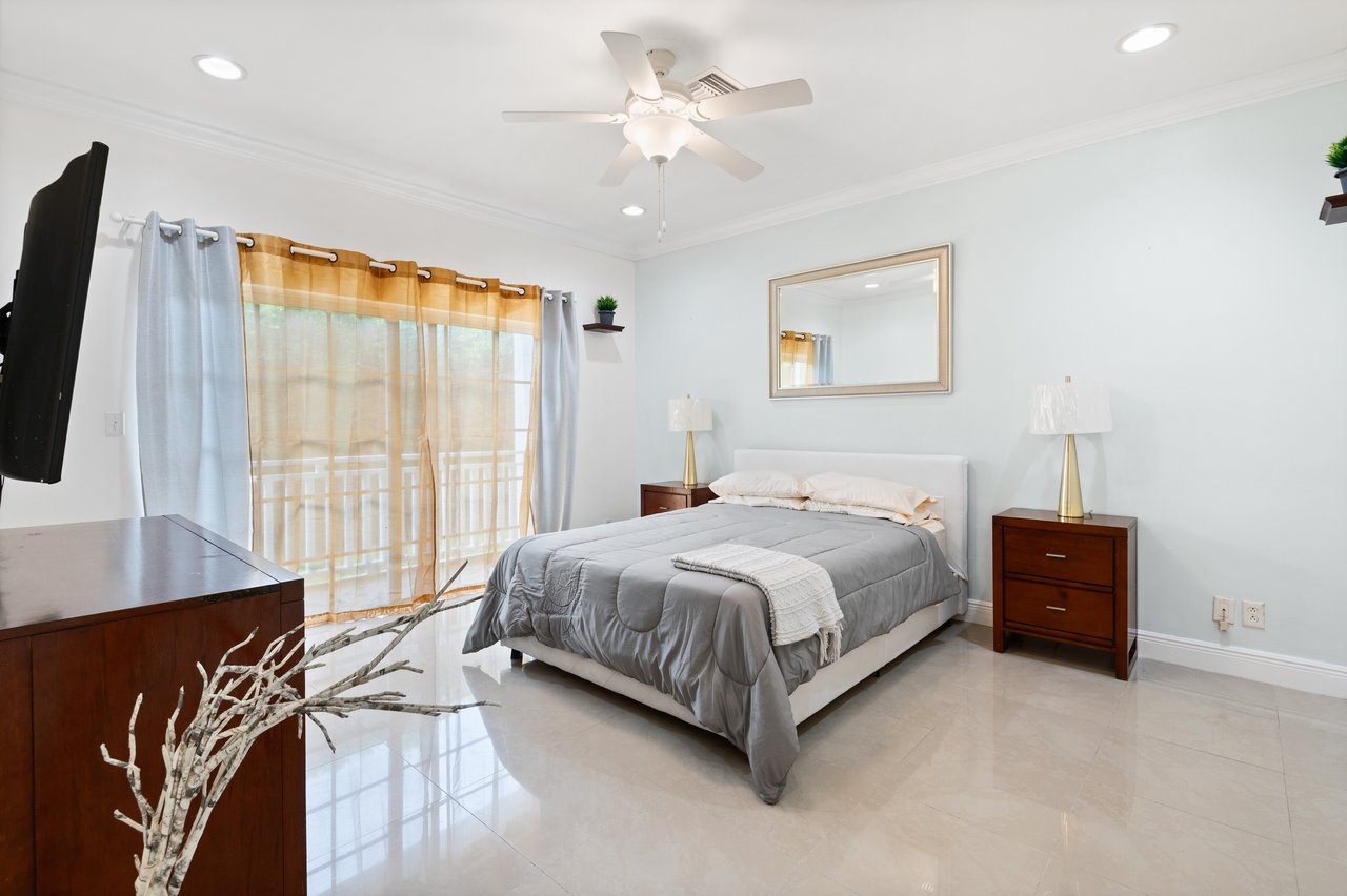 110 Venito, Atlantic Drive