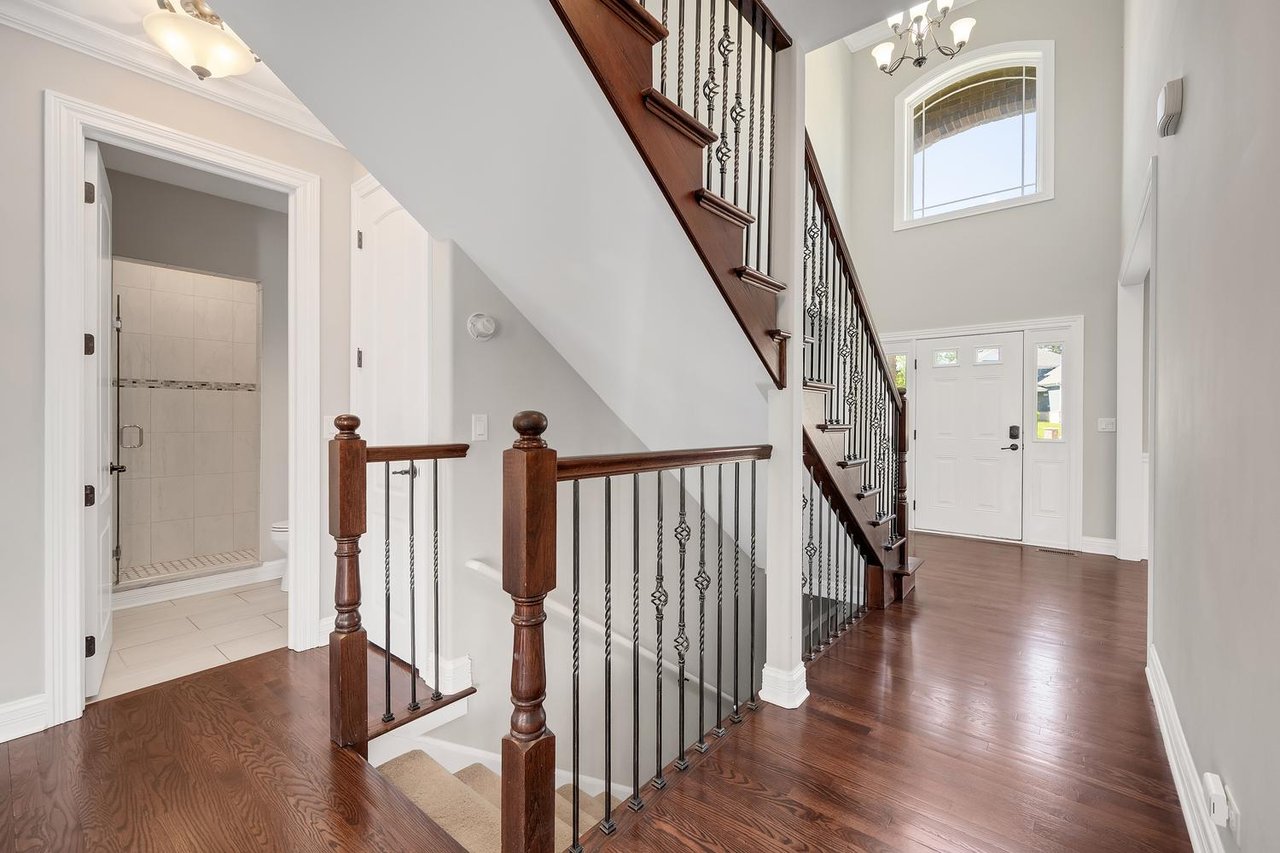 1N345 Blue Ridge Ct, Wheaton IL – Luxury Home on Private Cul-de-Sac Lot