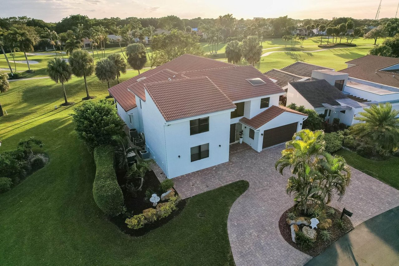 7007 Woodbridge Cir