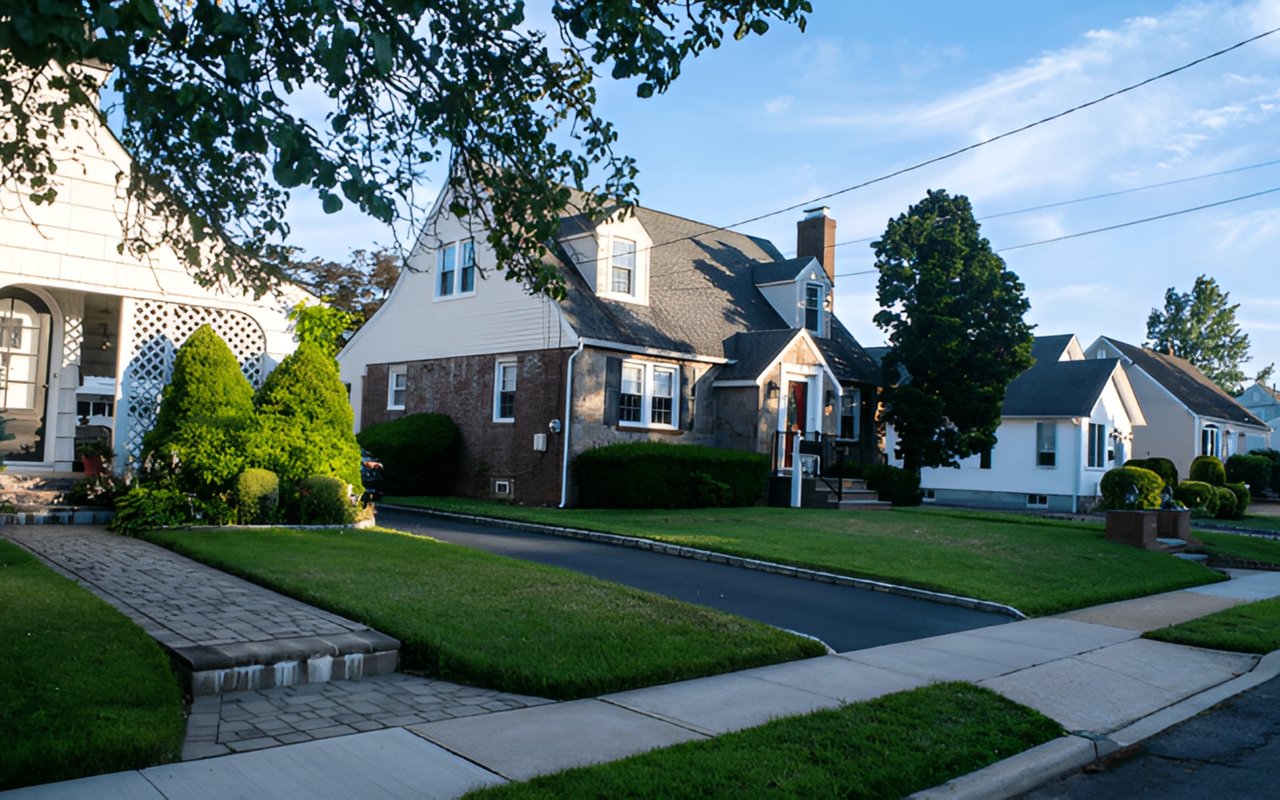 Is It Better To Rent or Buy a Home?