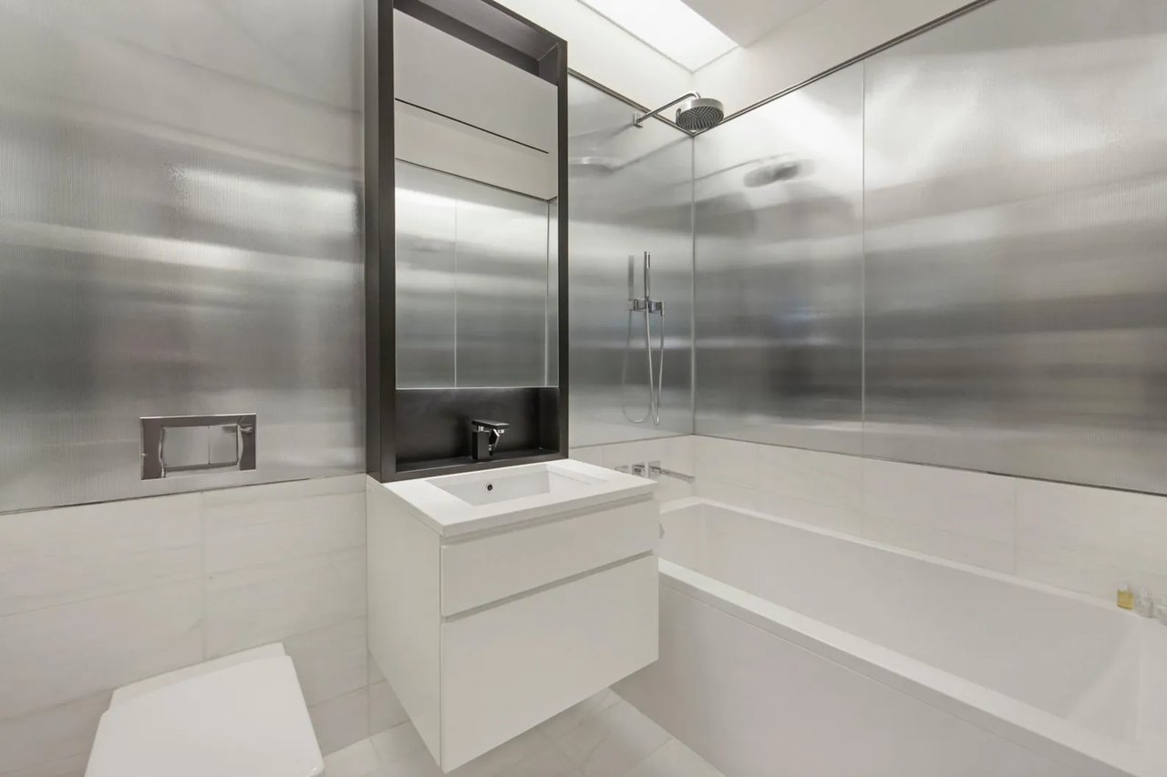 157 West 57th Street Unit: 47B