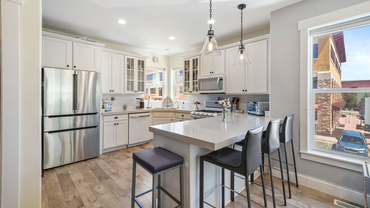 1370 Center Dr #21