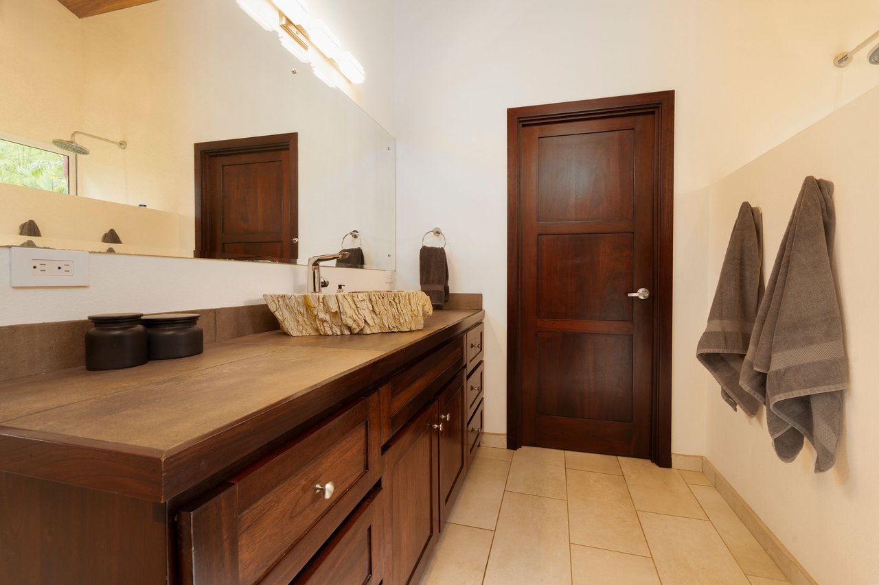 CASA TRANQUILA IN LAGUNAS – HOME, GUEST SUITE, SALON, AND GARAGE WITH WORKSHOP