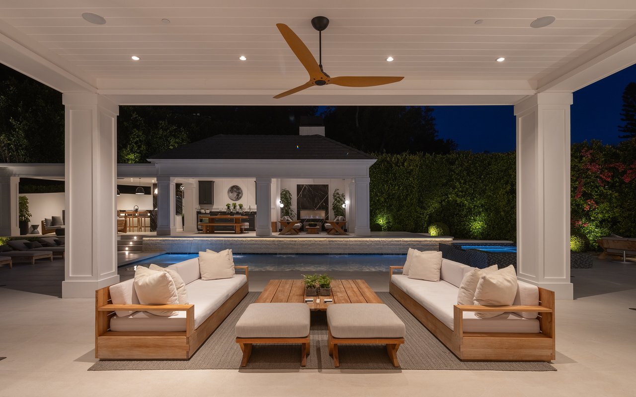 9520 Hidden Valley Rd, Beverly Hills