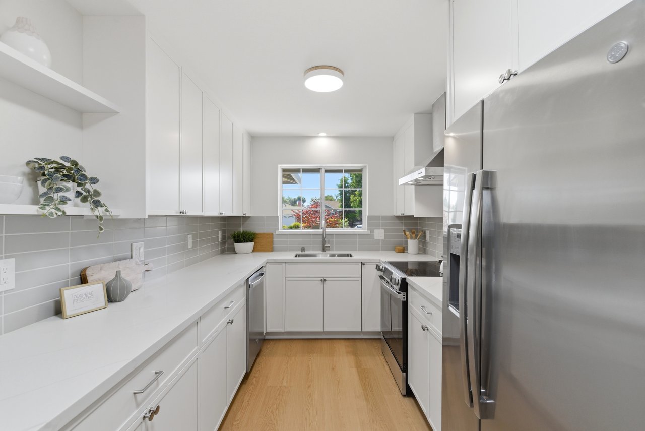 831 Mangrove Avenue