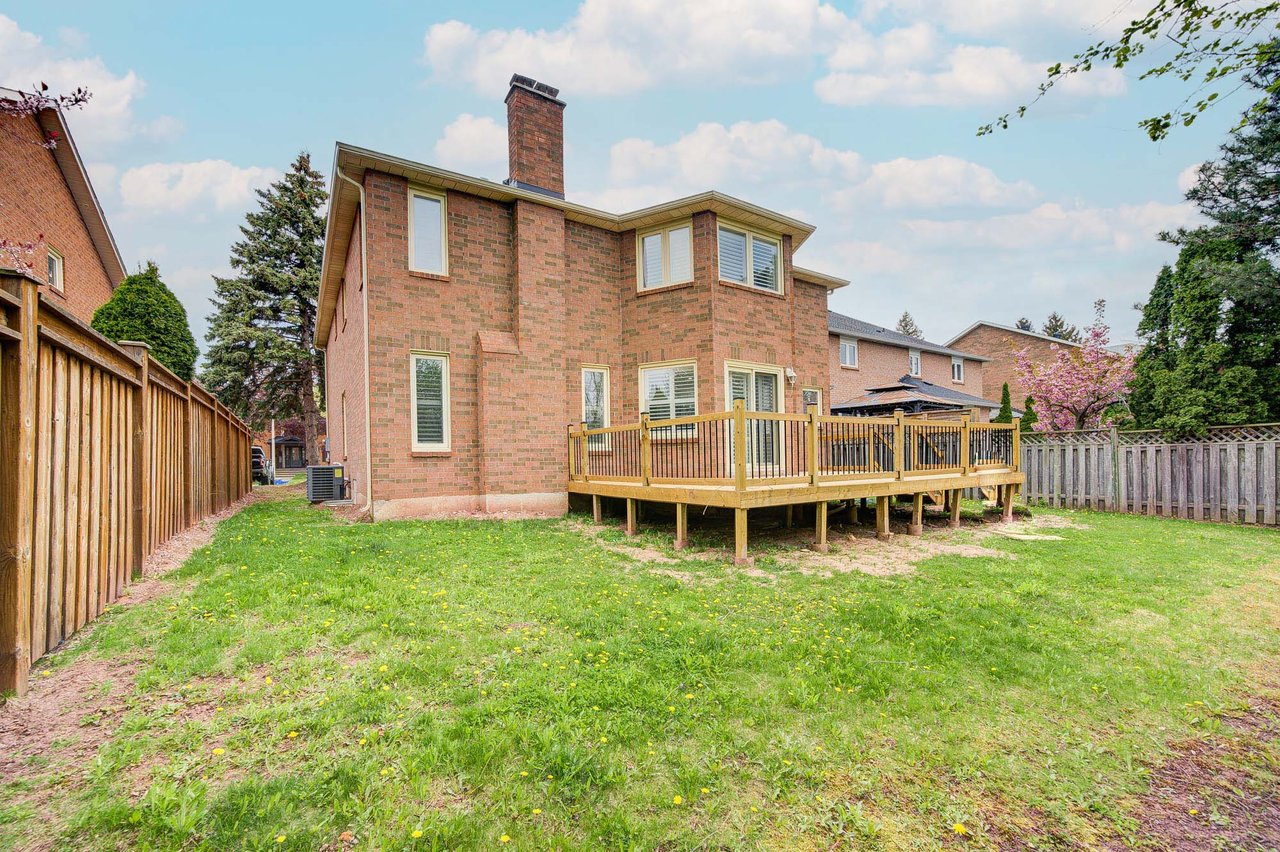 1126 Berkshire Crt