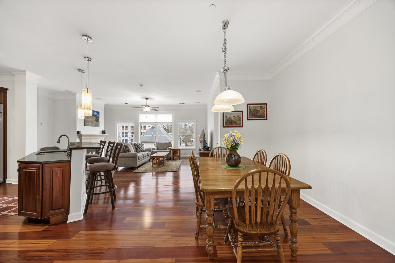 4929 Forest Ave, Unit 2E, Downers Grove