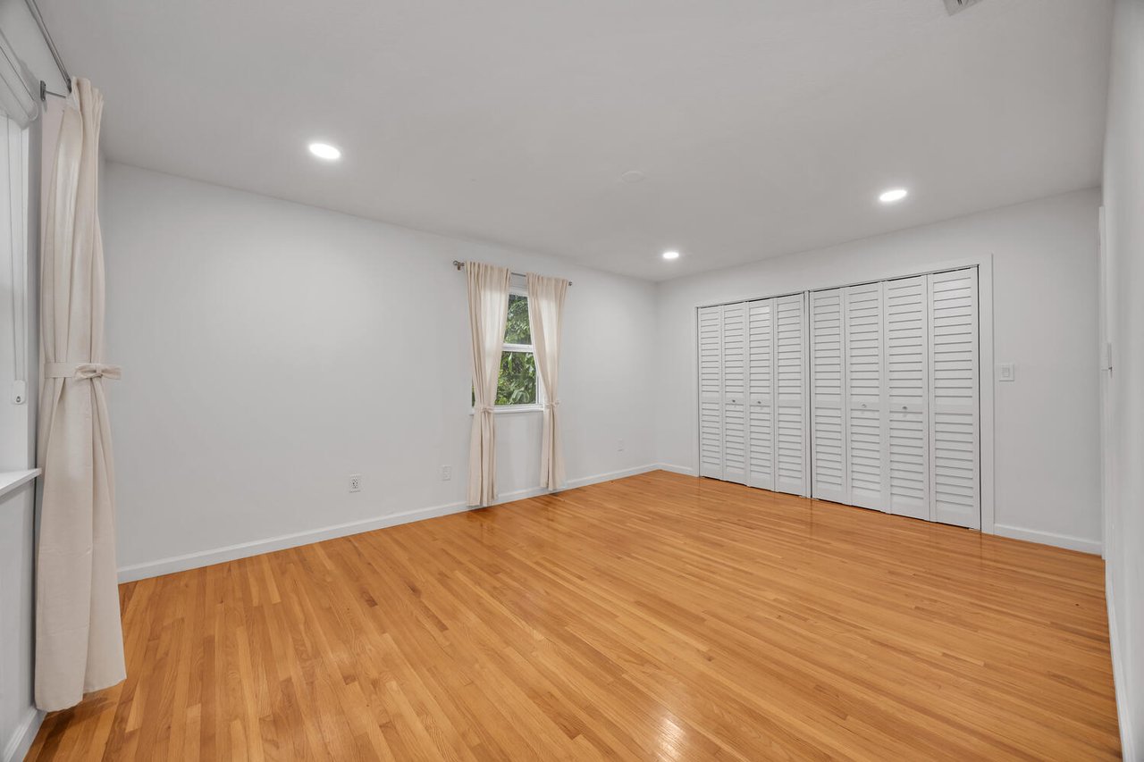 The Oak Haven - The Perfect Coral Gables Home