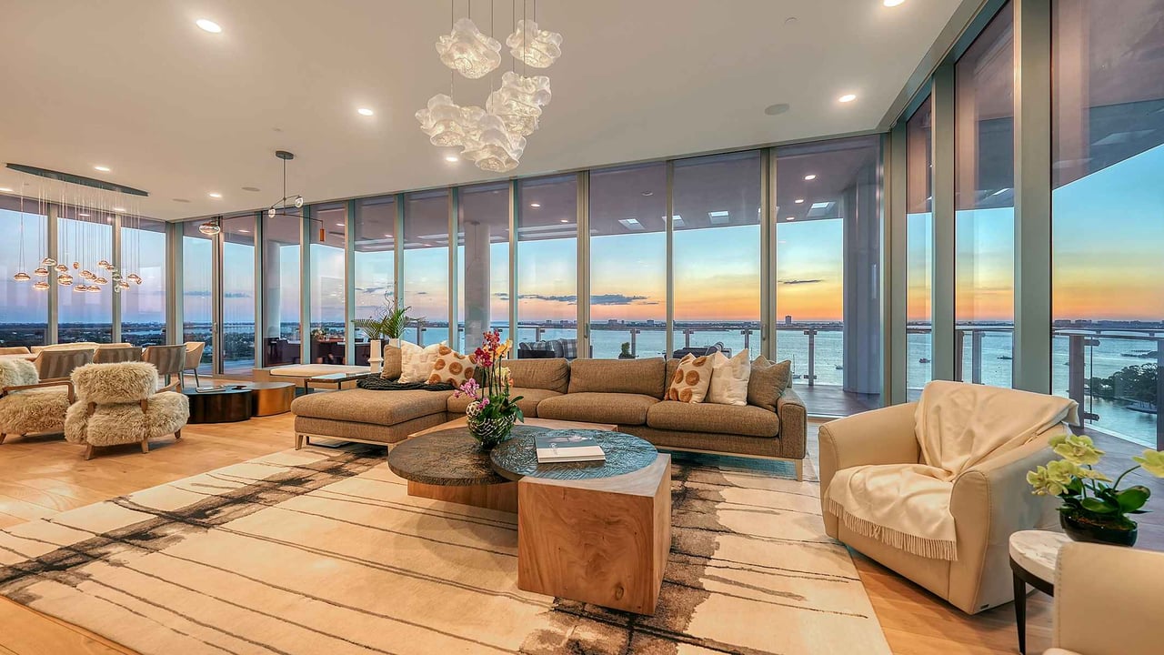 605 Gulfstream, Unit 12, Sarasota, FL, 34236