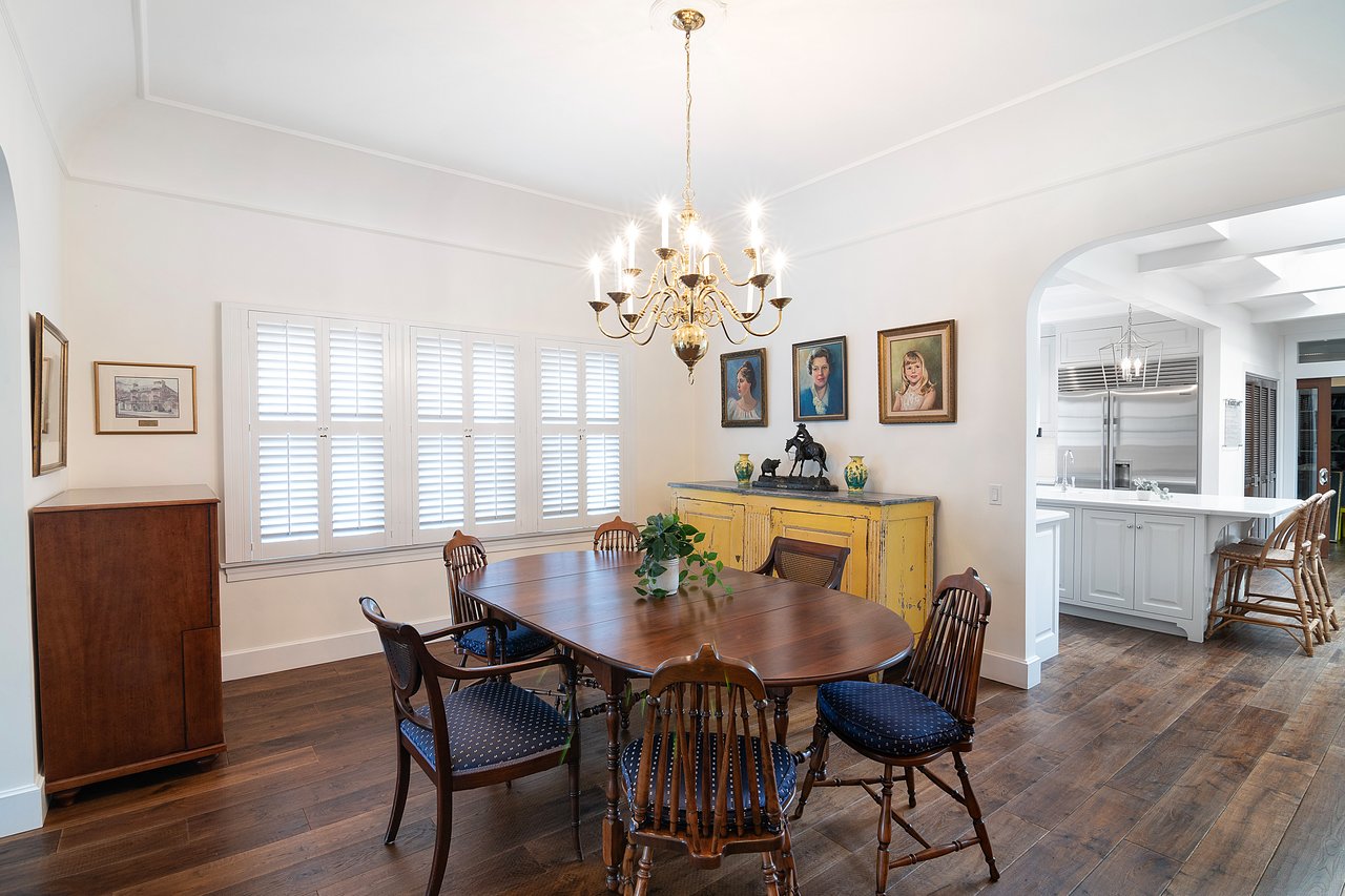 Sanctuary Paradise, N Citrus Ave, 90036