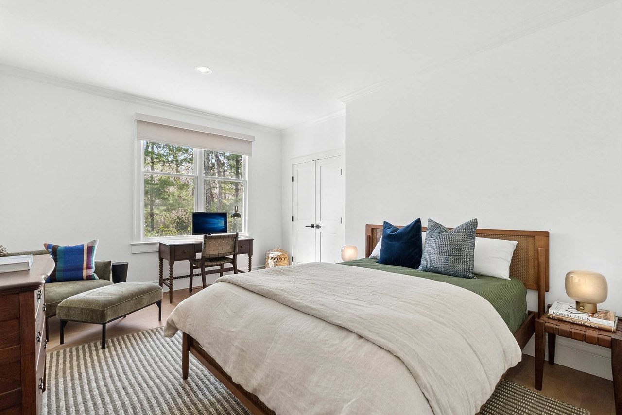23 Shorewood Drive