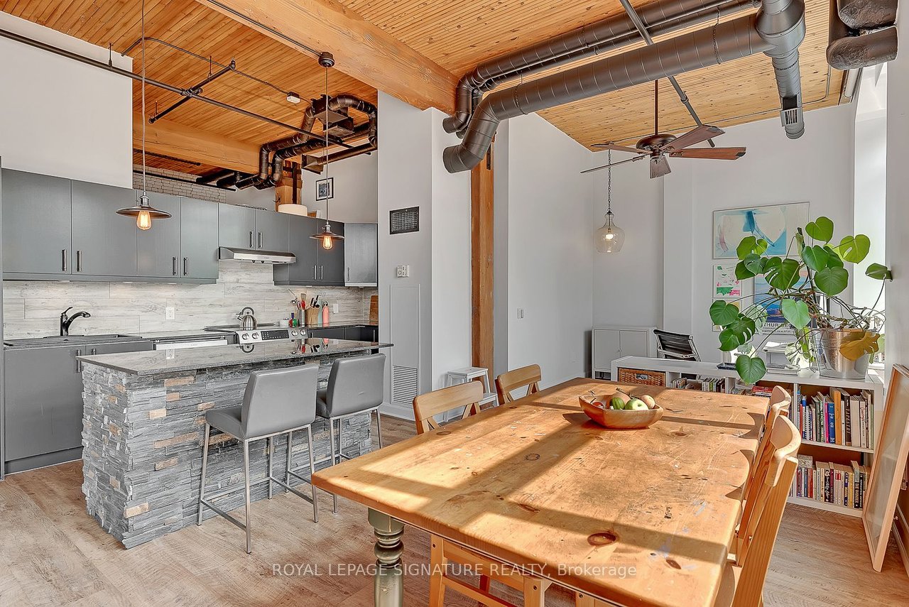 993 Queen St W 226