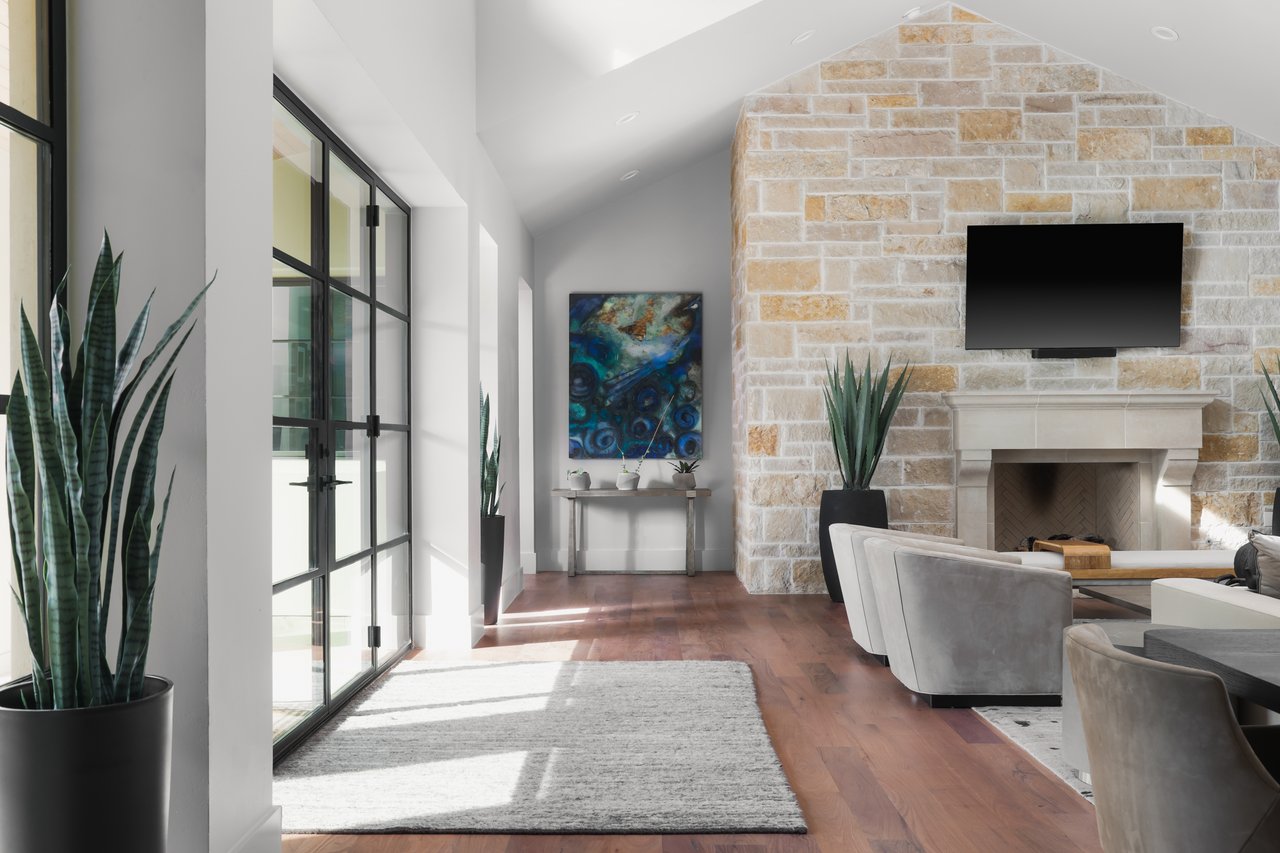 4717 Peralta Lane