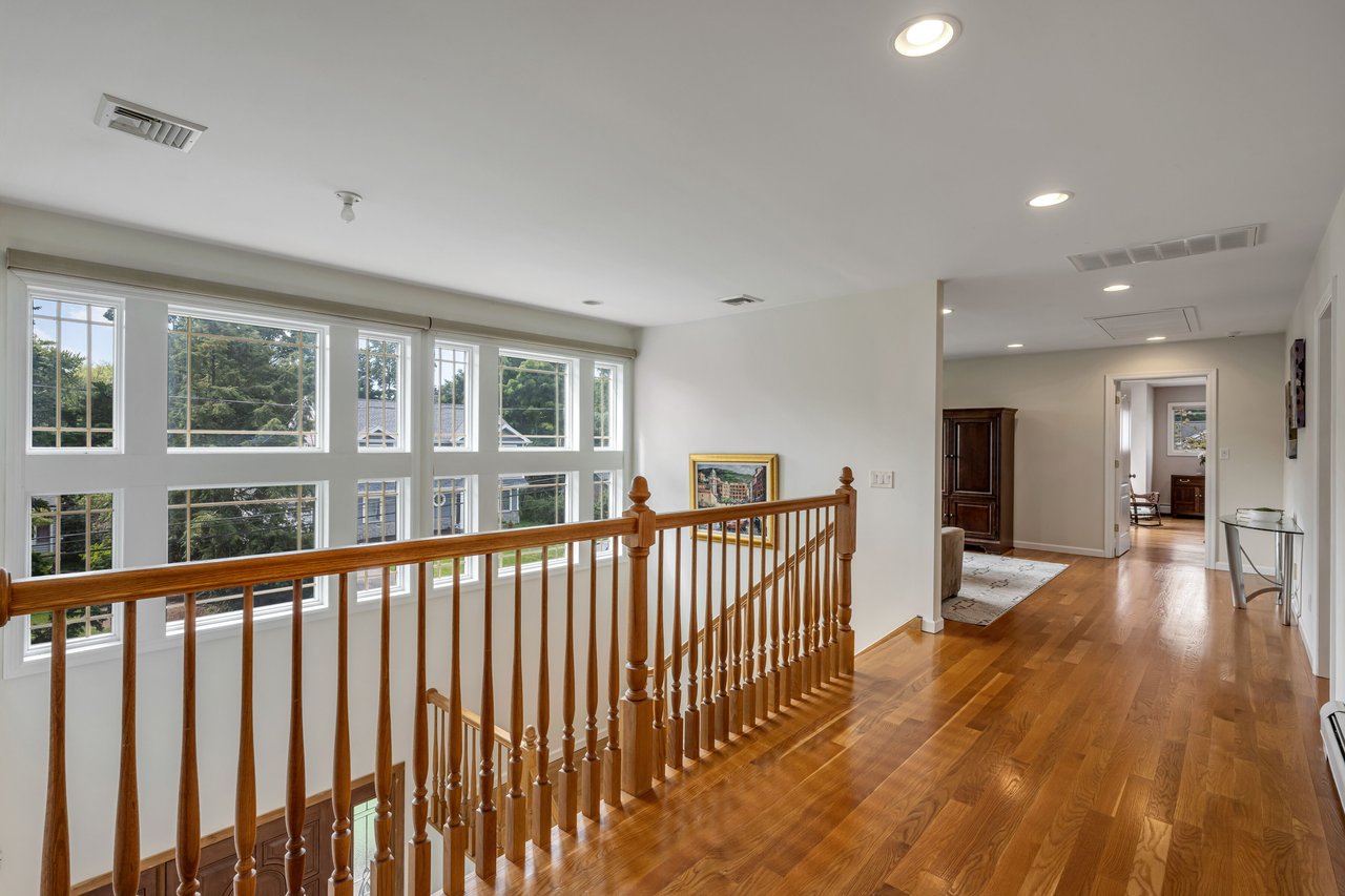 8 Marion Court