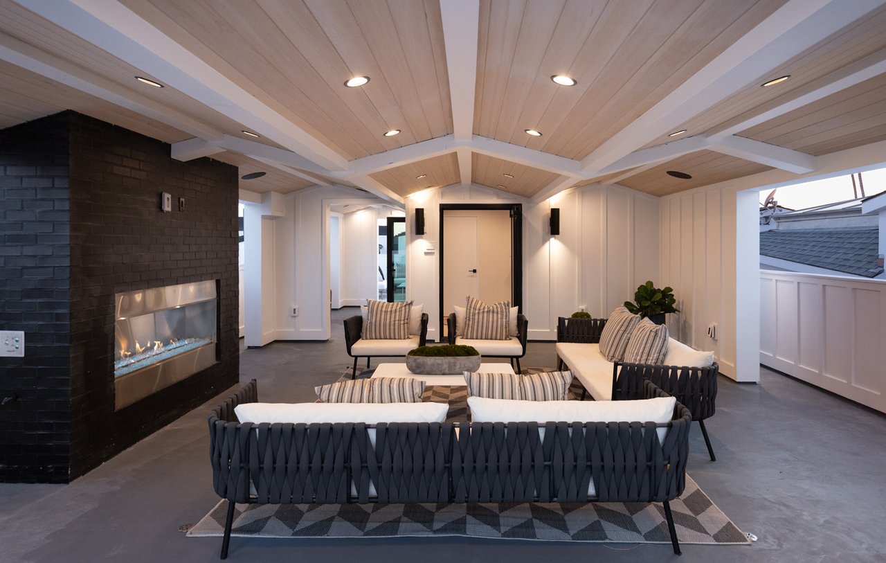 2322 Pacific Drive