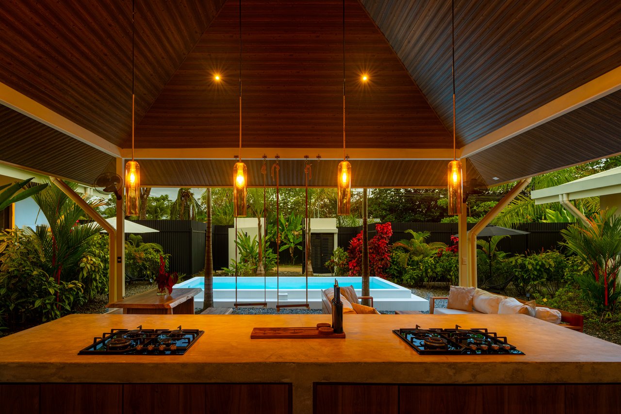 Income Ready Boutique Investment near Whale's Tail Beach