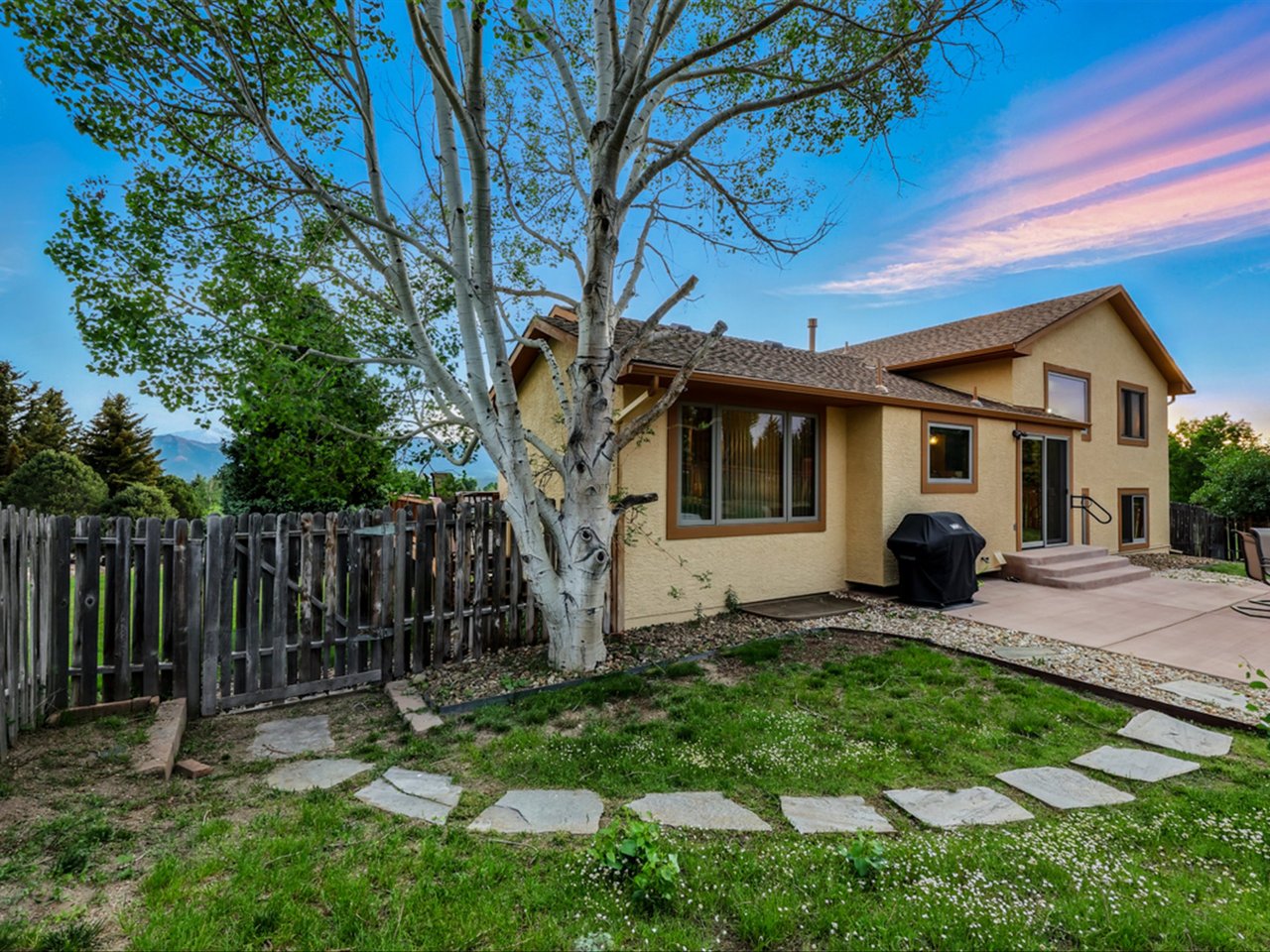 440 Torrey Pines Way