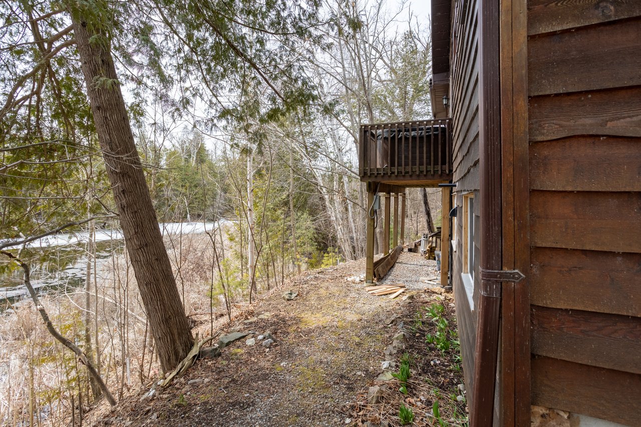 119 BIRCH POINT DRIVE
