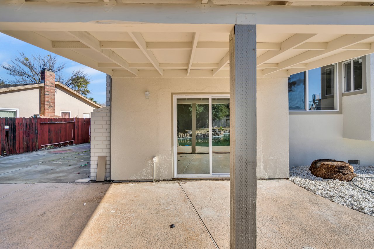 7422 PALMER HOUSE DR