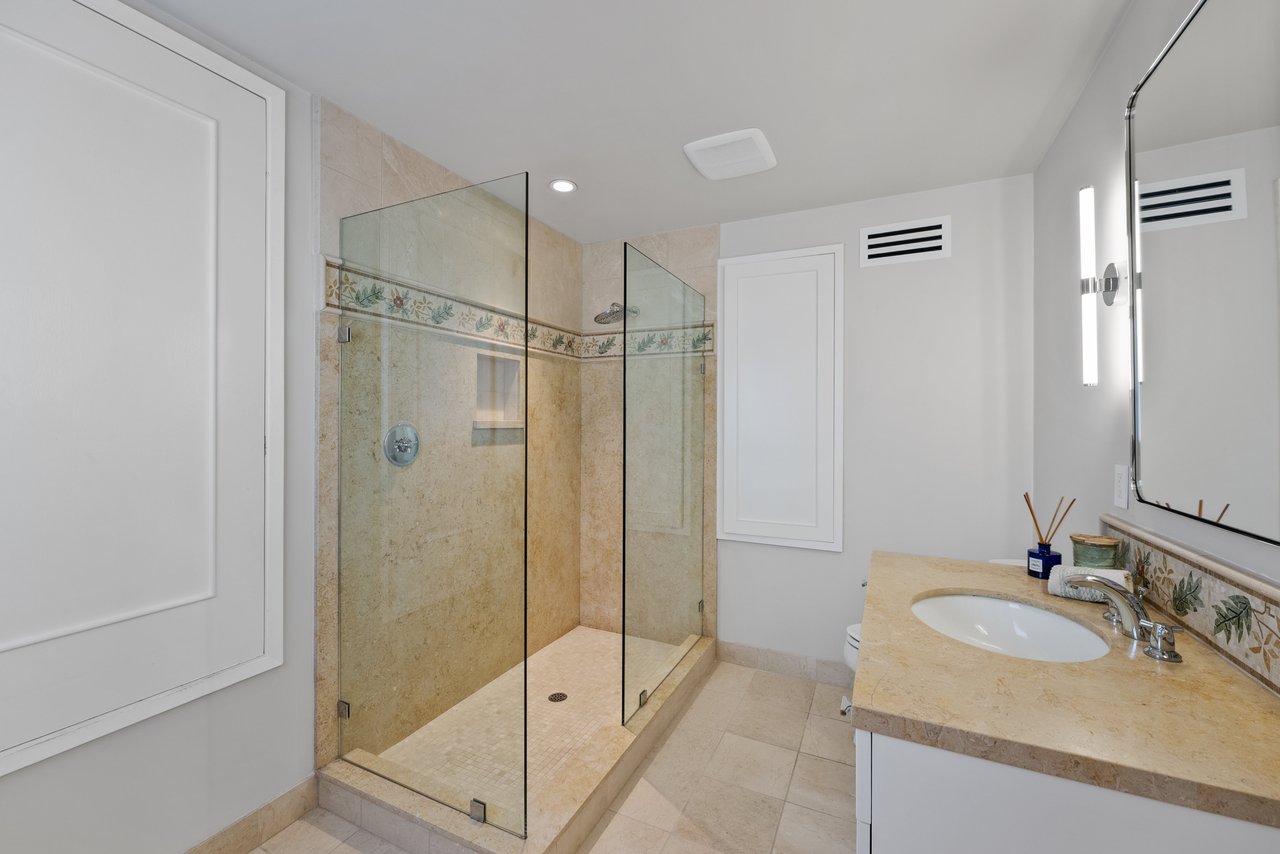 25865 N Mesa