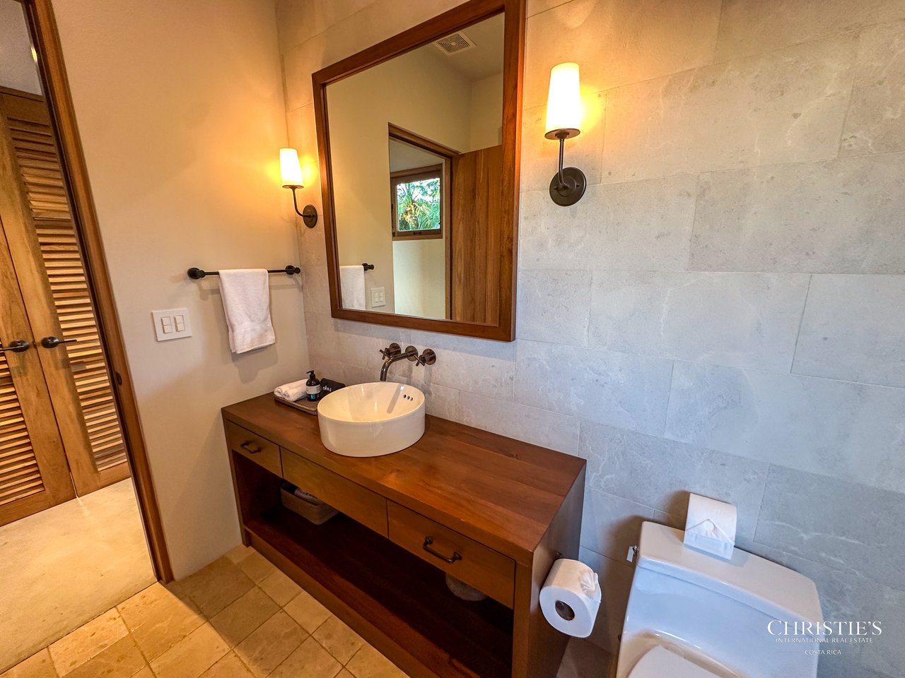 Casa Tres Doces - El Tesoro Development