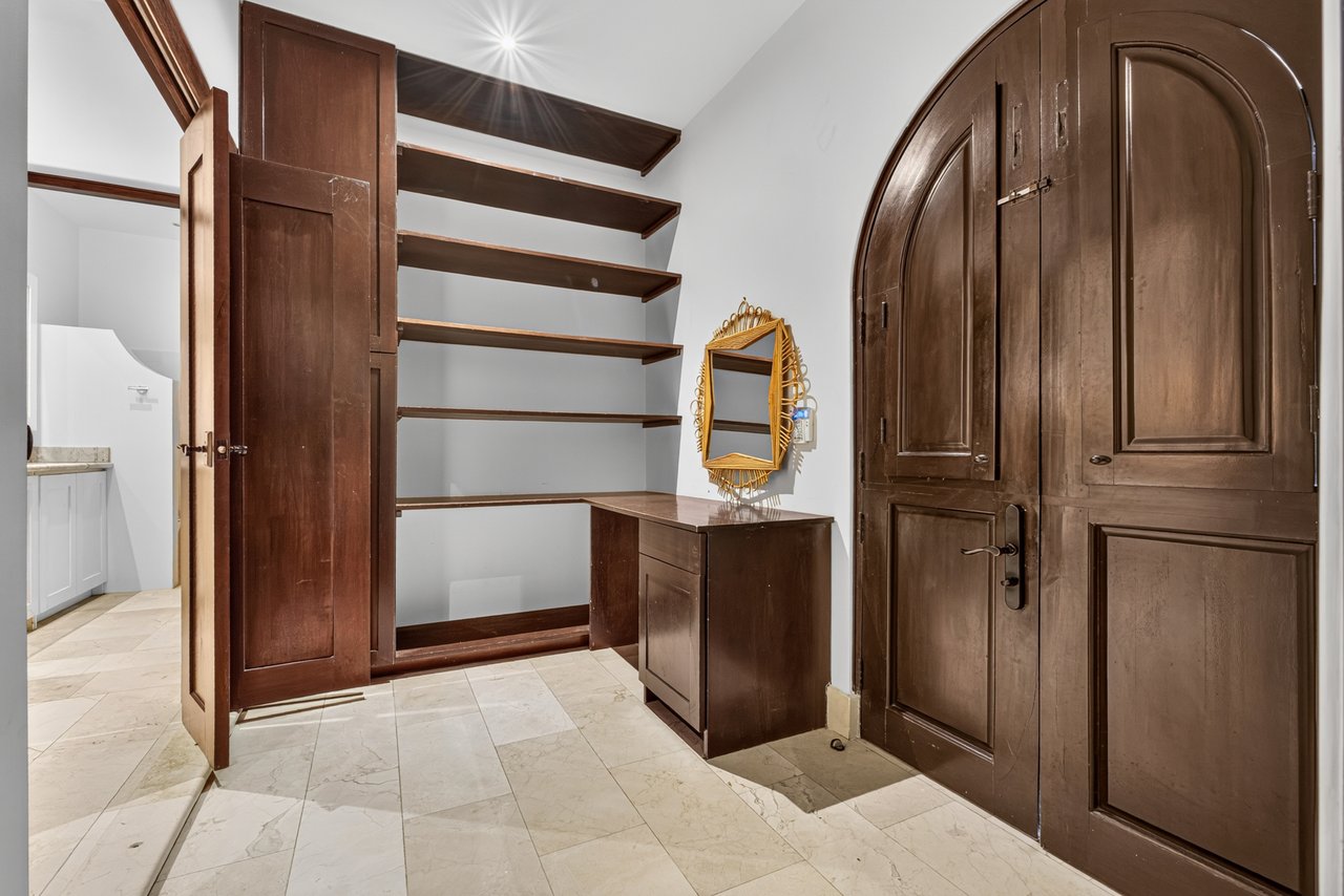 16 Calle La Ronda | Renovated Three-Bedroom Home Steps from Playa Danta