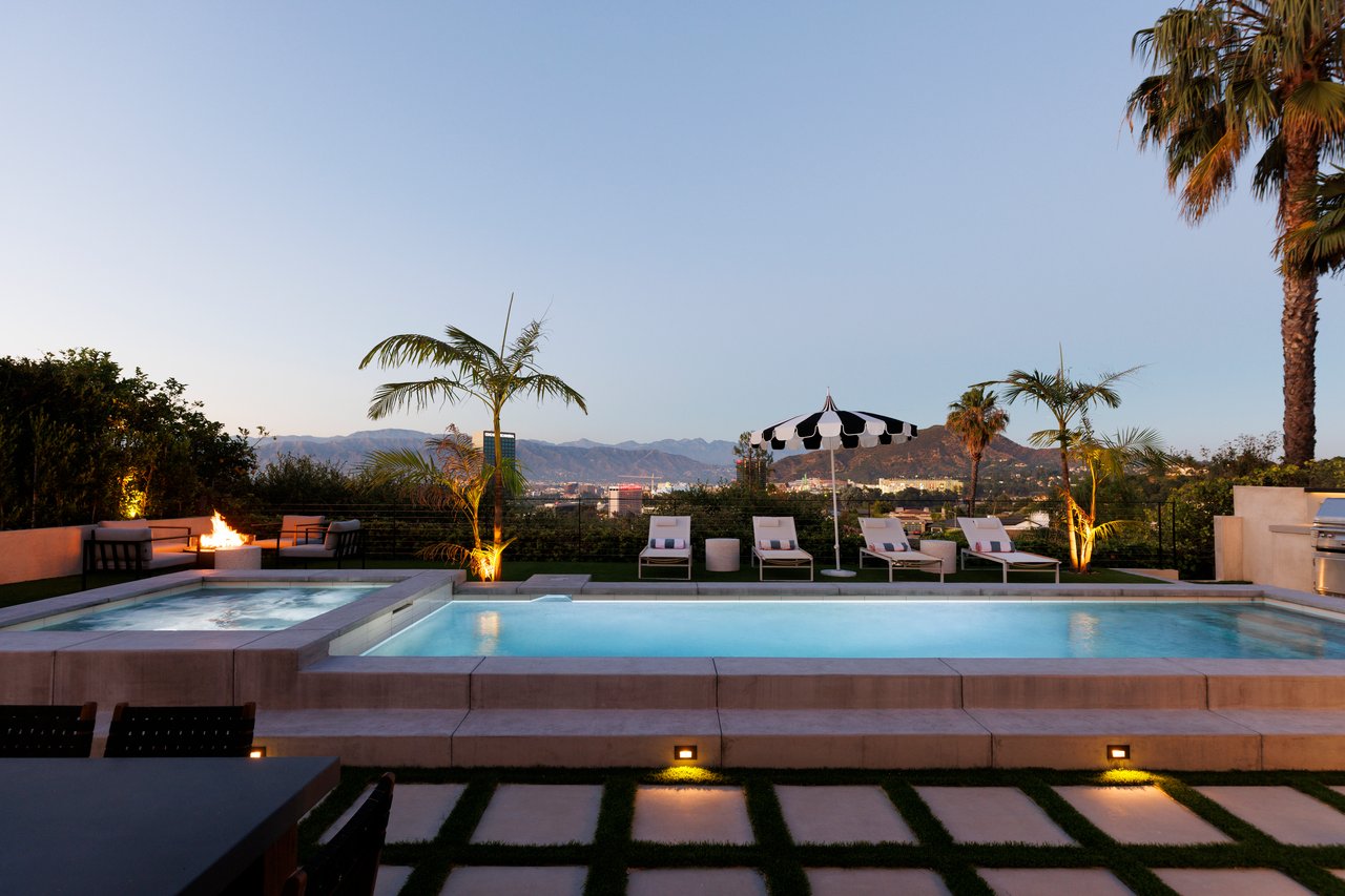 10965 Wrightwood Ln, Studio City 