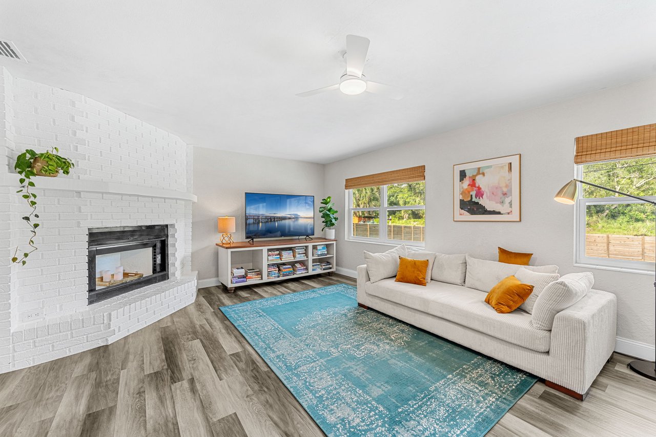 328 Magnolia Avenue