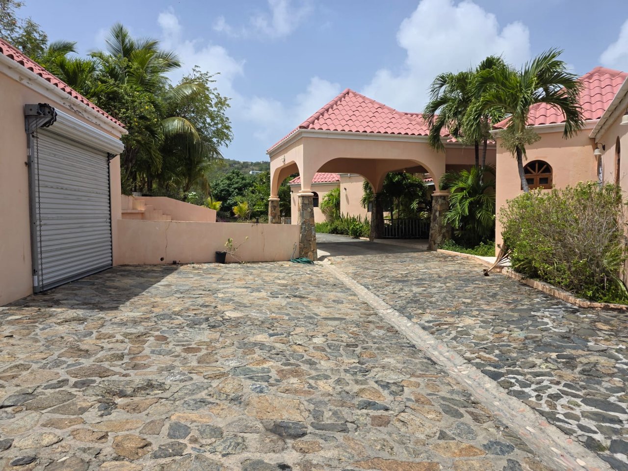 1136 Little Bay 5 Bedroom Home