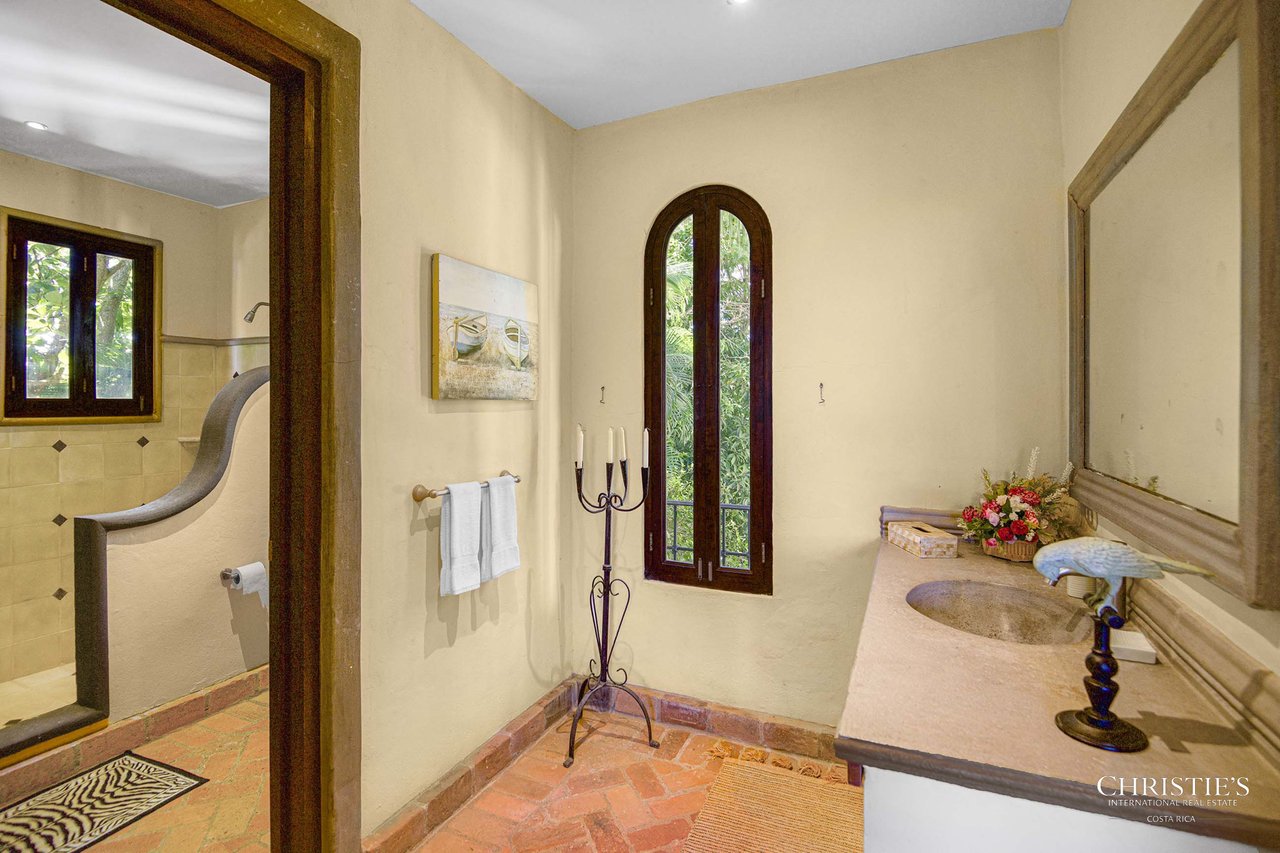 Casa Nacar: Ocean View Private Luxury Retreat Near World-Class Golf & Marina