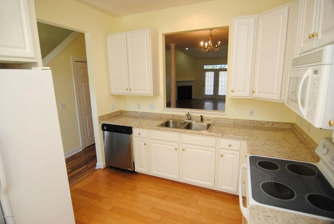 5006 Carleton Dr, #44
