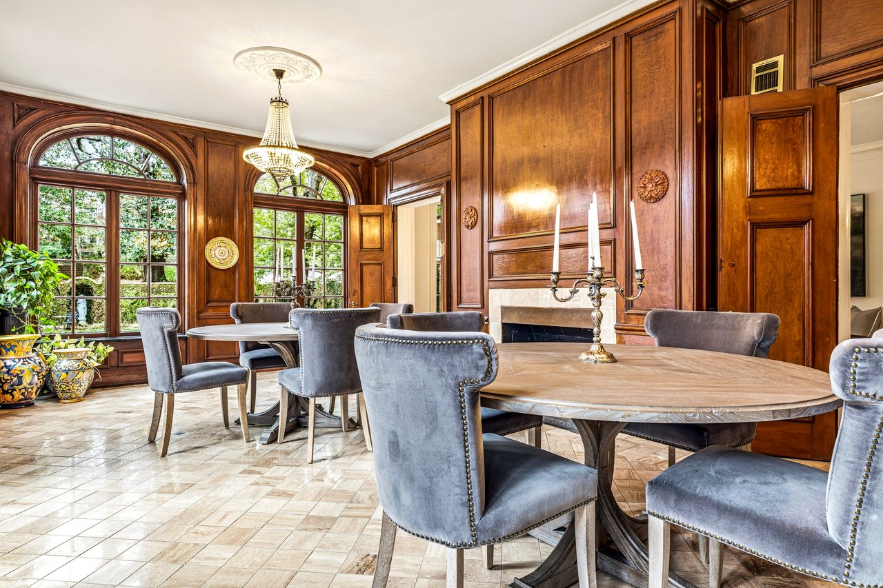 794 Springdale Road NE