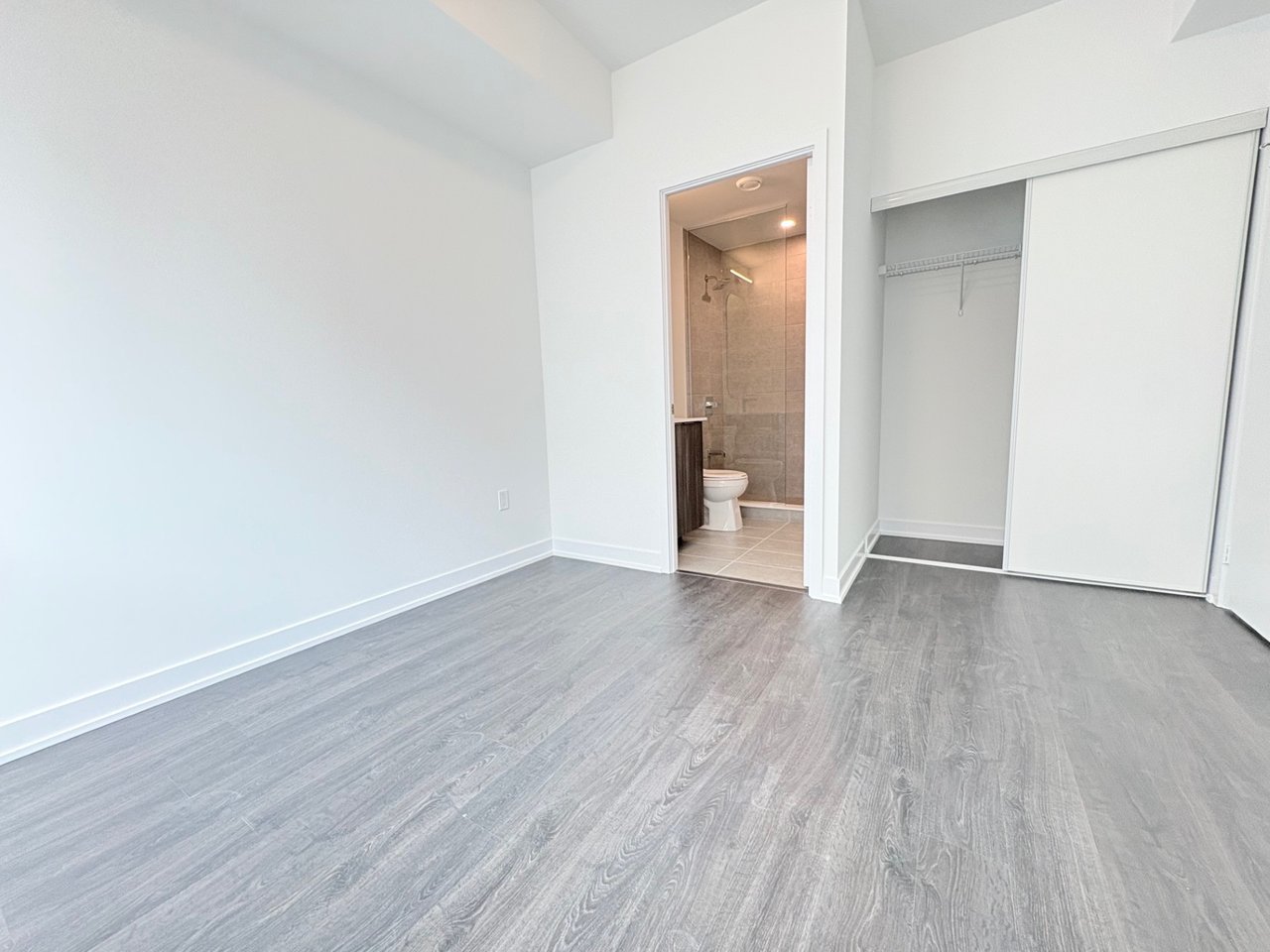 15 Richardson Street 826