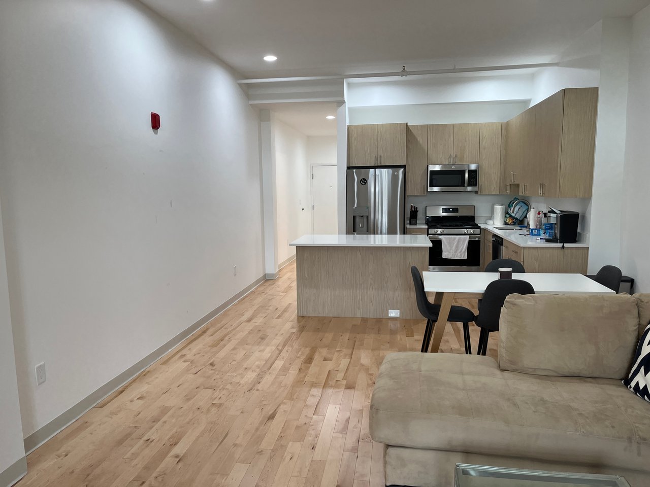 Northampton Street - One bed one back with laundry, roof deck, elevator and Parking! 