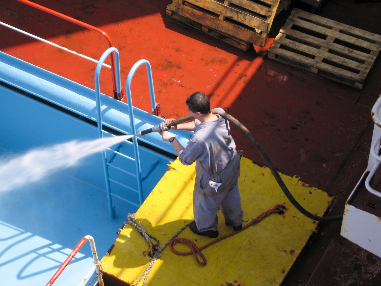 POWER WASHING